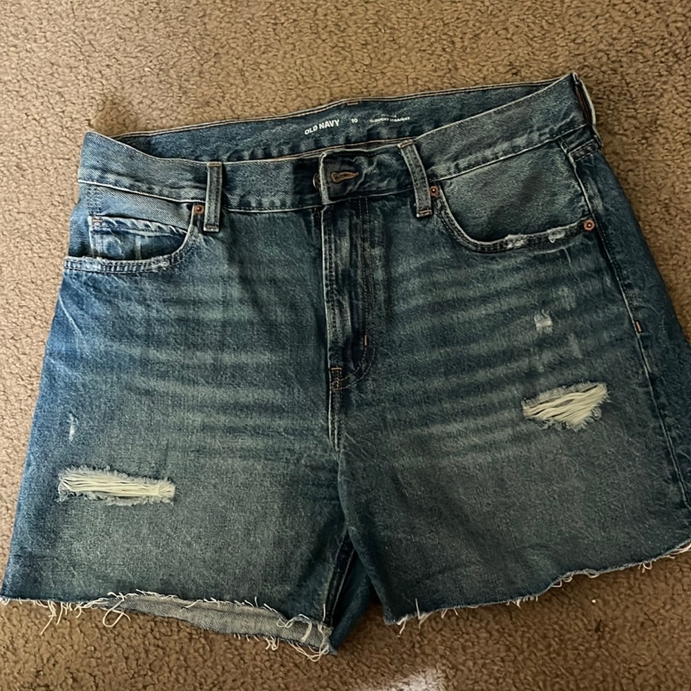Old Navy slouchy straight leg shorts